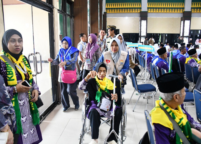368 Jemaah Haji Kloter 5 Asal OKUT dan Palembang Terbang Menuju Madinah, Besok Giliran Jemaah Babel