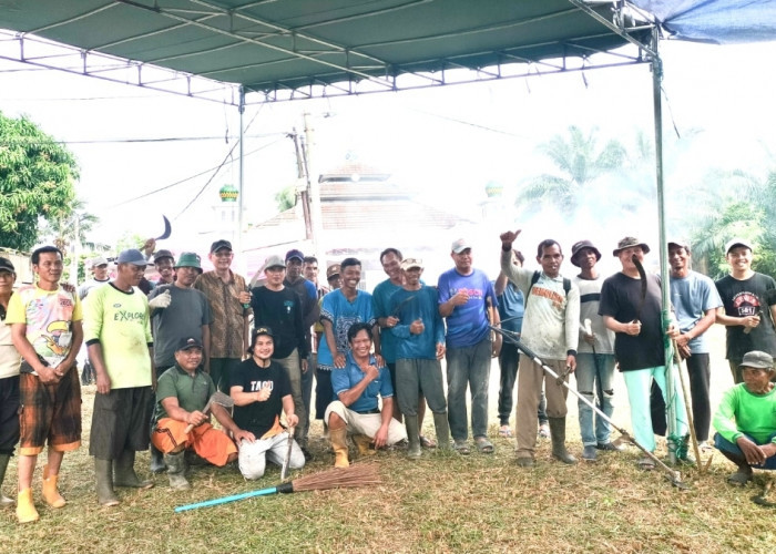 Jelang Idul Adha 2026, Warga Kampung Sukosari Kompak Bersihkan Lingkungan Masjid