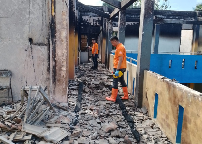 Ini Hasil Olah TKP INAFIS di Asrama Putra SMA Negeri 3 Unggulan Kayuagung yang Terbakar
