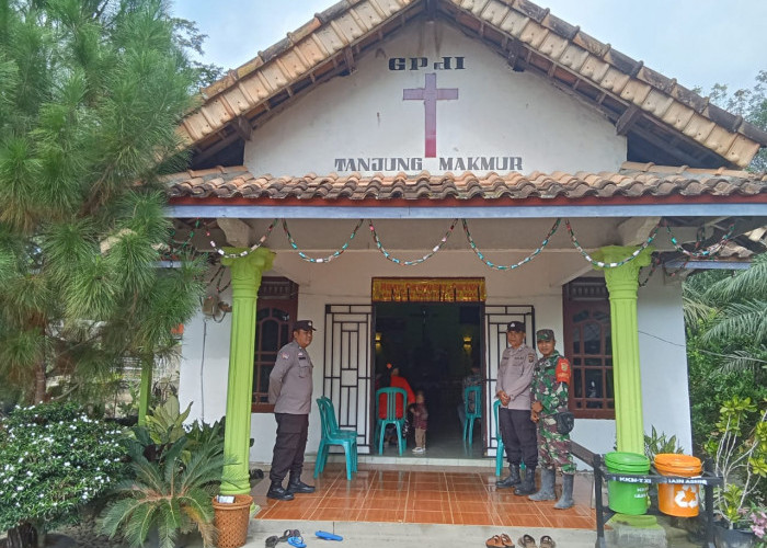 Berikan Rasa Aman Jemaat Ibadah Natal, Kodim 0402/OKI Patroli di Gereja GPDI Imanuel 