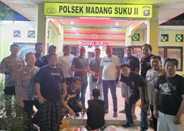 Digerebek Tengah Malam! Polisi Temukan Revolver Rakitan dan Peluru di Rumah Warga OKU Timur
