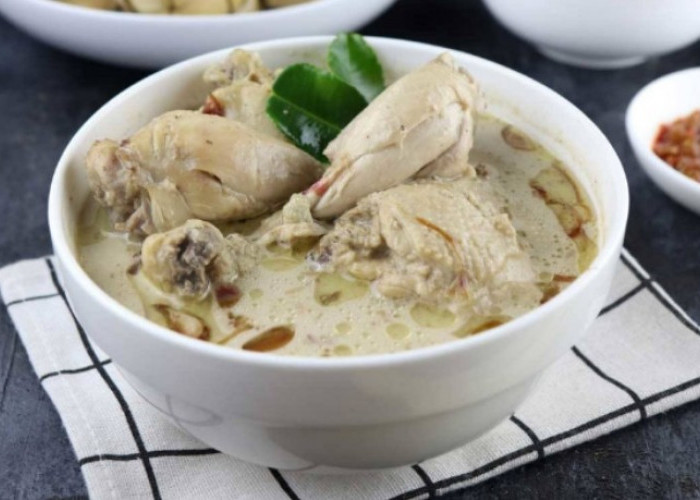 Opor Ayam Kuah Putih: Resep Rahasia Lezat yang Wajib Dicoba, Creamy dan Maknyusss