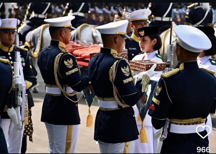 Kirab Bendera Pusaka Warnai Pembukaan Peringatan HUT ke-80 Kemerdekaan RI di Jakarta, Ini Kisah Haru Peserta