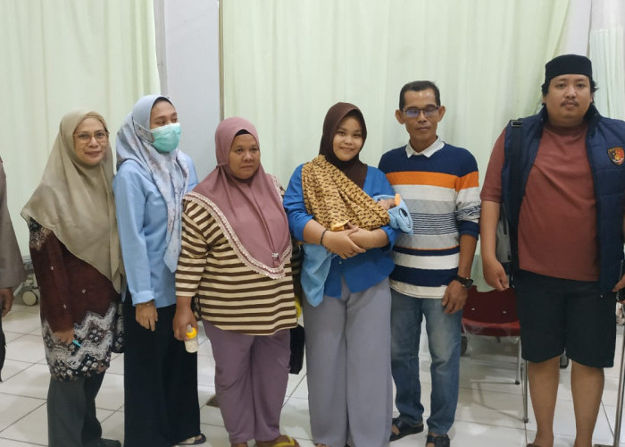 Heboh, Dikira Suara Ayam Ternyata Bayi Perempuan Berusia Satu Hari