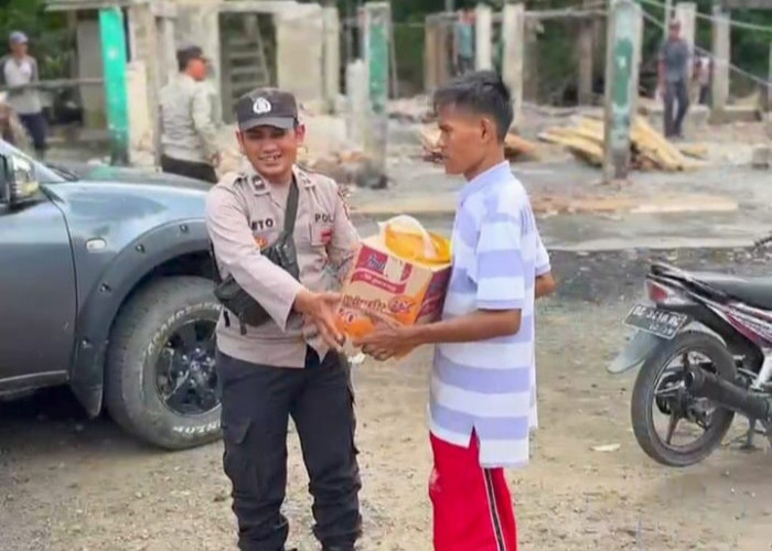 Korban Musibah Kebakaran di Desa Pulau Gemantung Ilir OKI Diberikan Bantuan 