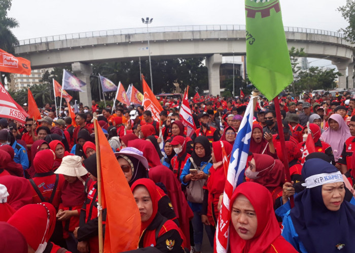 May Day 2023 di Palembang, Perjuangkan Tuntutan Buruh yang Tak Berujung?