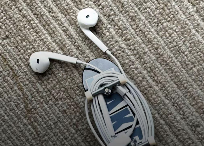 Gen Z Mulai Meninggalkan TWS, Gen Millenial Lebih Suka Pakai Kabel dari Dulu, Ini Alasannya?