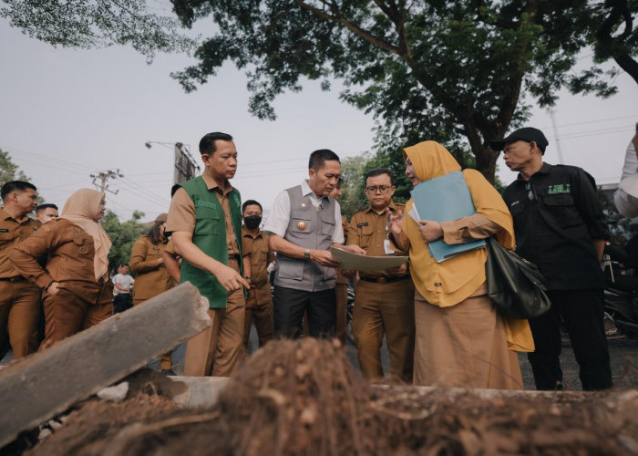Dari Taman Kota, Ruang Aman Asap, Hingga Bagikan Ribuan Laptop untuk Siswa Miskin