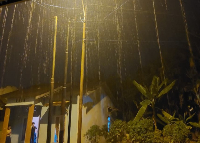 Hujan Membasahi Kayuagung dan Sekitarnya Sejak Malam