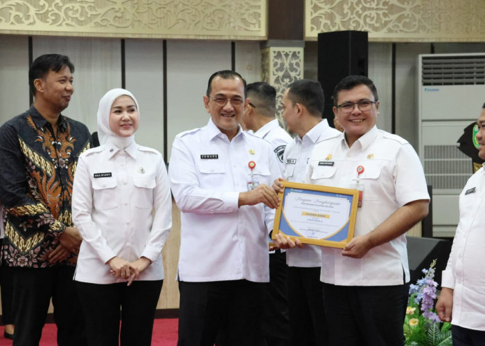 Pemkab Muara Enim Pertahankan Peringkat Pertama dalam Indeks SLIP Tahun 2025