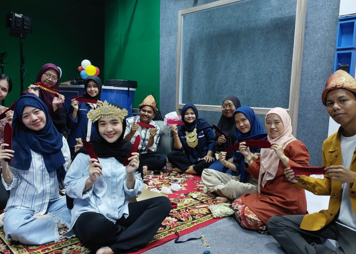 Universitas Bina Darma Kenalkan Kerajinan Khas Palembang untuk Tanamkan Cinta Budaya