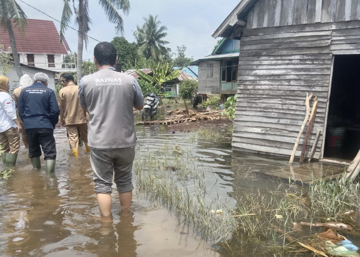 3 Desa di Ogan Ilir Alami Banjir, TPS Terpaksa Digeser, BPBD Sediakan Perahu Karet Angkut Pemilih