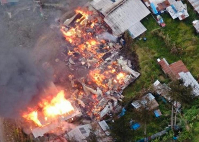 Hot Info! KKB Papua Terus Tebar Teror dengan Bakar 5 Rumah Kosong Milik Warga Sipil, TNI-Polri Siaga 1
