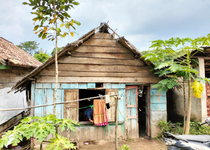 Rumah Warga Desa Karang Agung OKI Nyaris Ambruk, Kades Bantah Tudingan Tak Pernah Beri Bantuan