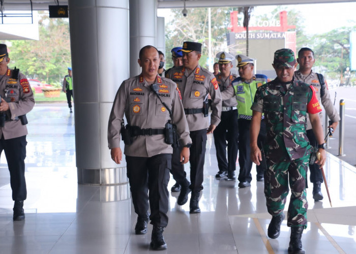 Pastikan Kunjungan Iriana Jokowi Aman, Kapolda Sumsel Langsung Cek Pengamanan di Bandara SMB II 