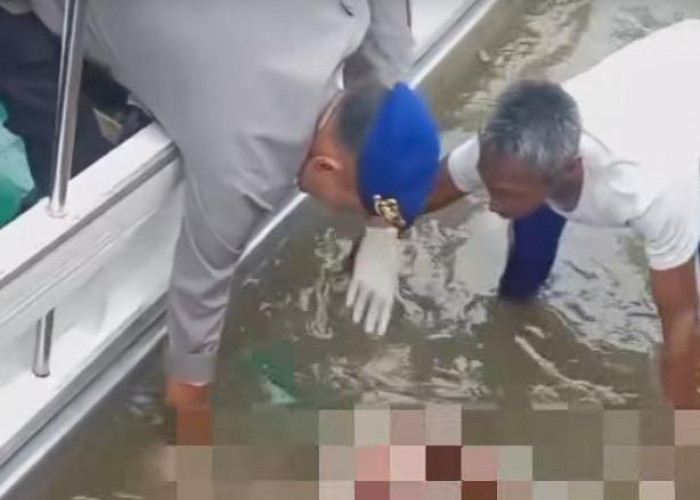 Jasad Wanita Paruh Baya Ditemukan Mengapung di Perairan Sungai Musi Palembang, Pakai Celana Pendek 
