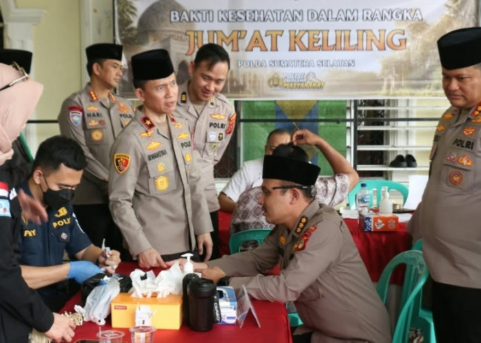 Wakapolda Sumsel Gelar Safari Jumat di Palembang, Warga Dapat Layanan Kesehatan Gratis