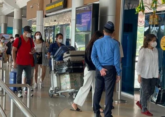 Jumlah Penumpang Mudik Lebaran di Bandara SMB II Palembang Mulai Turun 