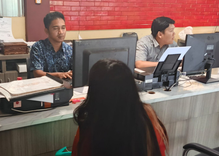 Istri Sah di Palembang Perkarakan Suaminya, Setahun Tak Pulang Kerumah Ternyata 'Nambah Perahu' Lagi