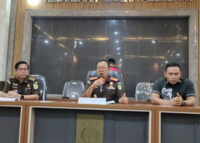 Eks Plt Kadis PMD Sumsel Serahkan Diri, Kejari: Wilson Terima Aliran Dana Korupsi Batik