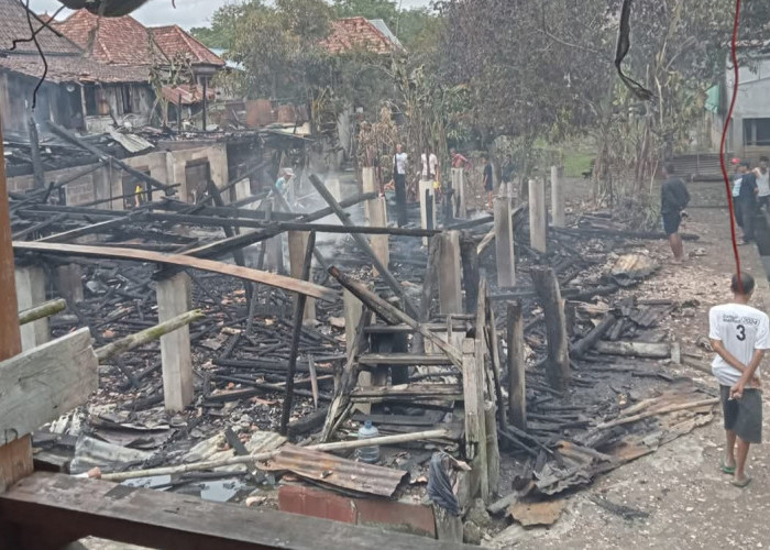 2 Rumah Warga di Ogan Ilir Terbakar, Korban Alami Kerugian Ratusan Juta Hingga Sepeda Motor Hangus