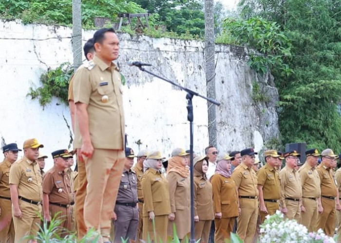 Perdana Pimpin Apel Bersama, Pj Wako Dr Cheka Ajak Seluruh ASN Kompak Menuju Palembang Kota Besar