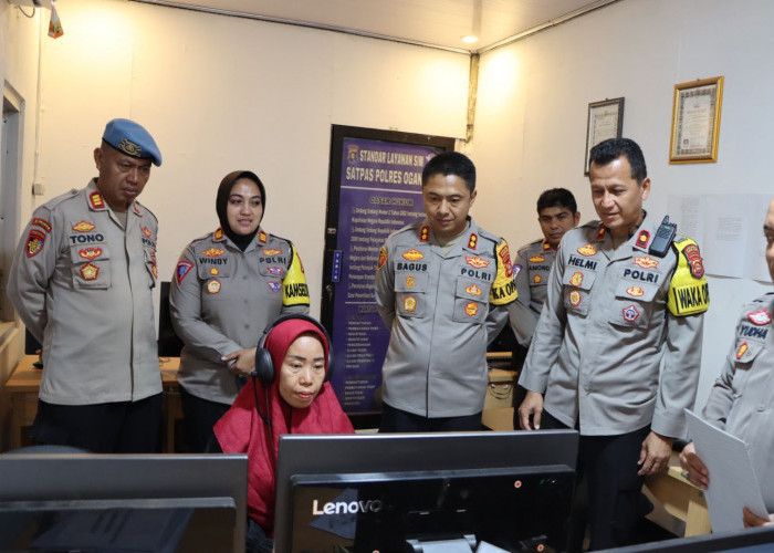 Kapolres Ogan Ilir Cek Layanan di Sat Lantas, Pastikan Biaya Pembuatan SIM Sesuai PNBP yang Berlaku