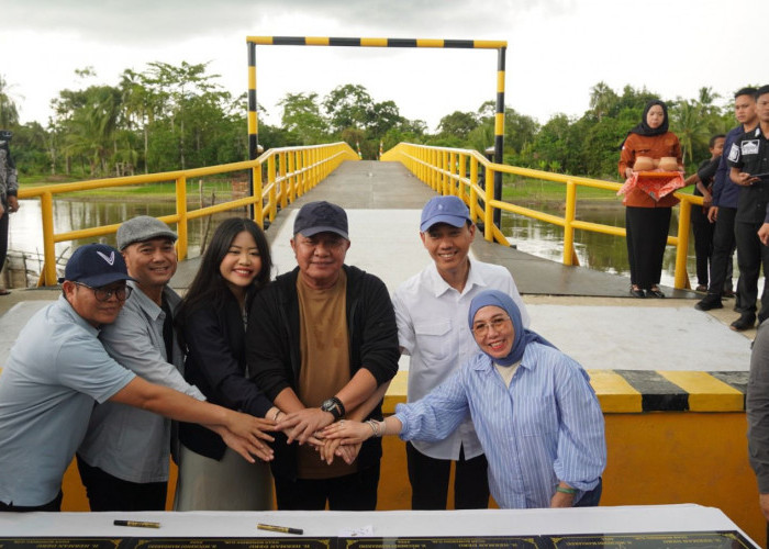 Empat Jembatan Baru di OKI Buka Akses dan Gerakkan Ekonomi Desa, Gubernur Sumsel Resmikan