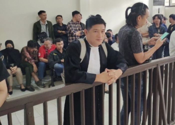 Sidang Perdana Kasus Pembunuhan Mayat Cor di Maskerebet Dihadiri Puluhan Rekan Seprofesi Korban