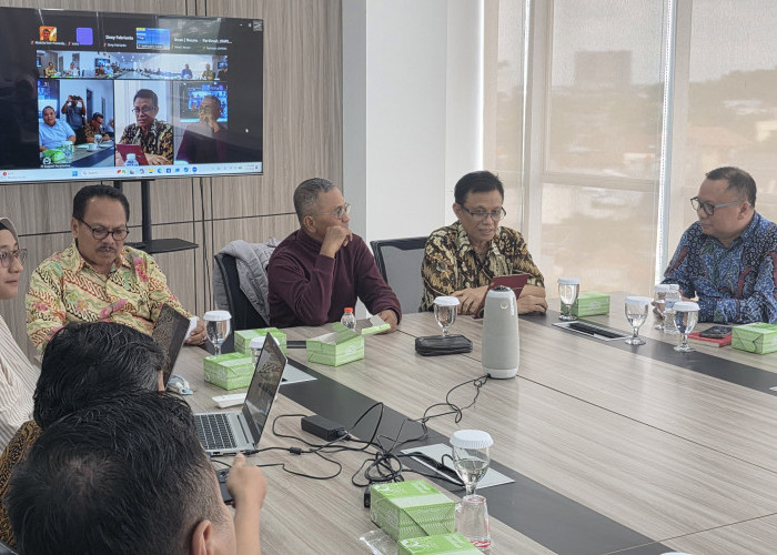 Jadi Pembicara Seminar, Dahlan Iskan Berbagi Tips Manajemen Perusahaan di Masa Krisis