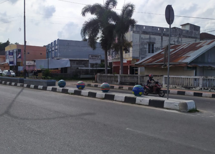 Jalan Letnan Yusuf Singadekane Sudah Dipercantik Taman Double Road, Masyarakat Diimbau Bantu Jaga