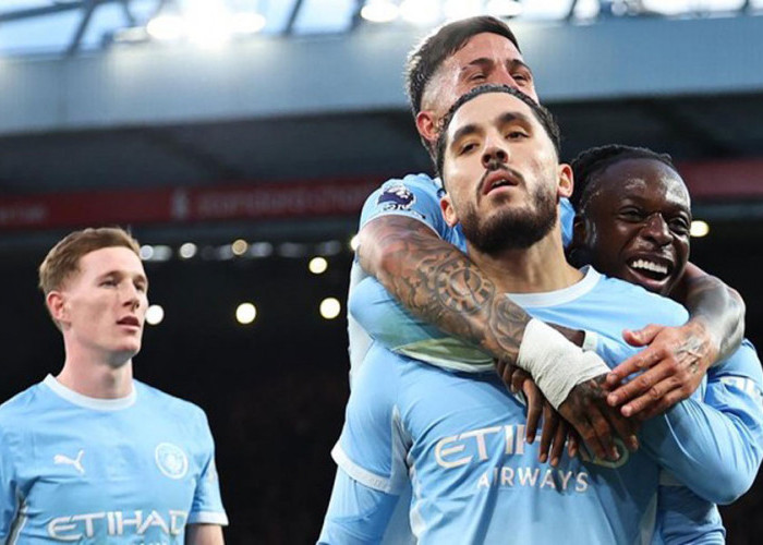 Luar Biasa... City Bantai Liverpool 3-0 di Anfield