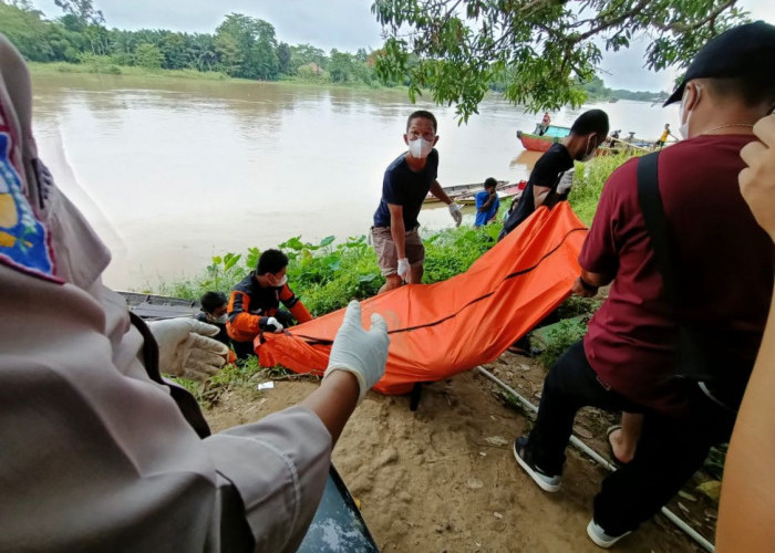 Mr X Ditemukan Mengambang di Sungai Ogan Tanjung Raja Selatan Ogan Ilir