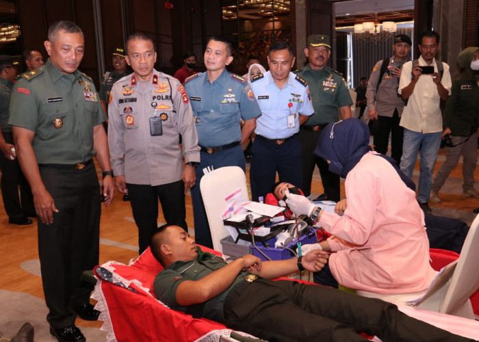 Wakapolda Sumsel Ikut Hadiri Baksos Donor Darah Sambut HUT TNI ke-77