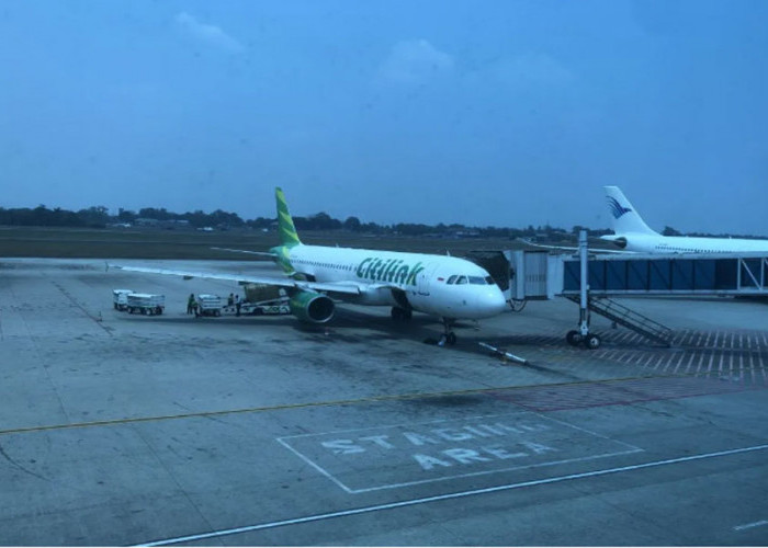 Kabut Asap Tebal, Bandara SMB II Palembang Tunda 8 Penerbangan