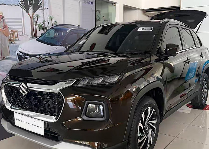 Grand Vitara Terbaru Gagah Dengan Warna Terbaru ‘New Pearl Cave Black Color’, Sunroof Luas Sampai Baris Kedua