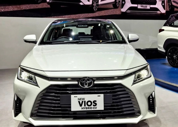 Ketika Toyota Hybridkan Vios, Mobil Sedan Legendaris Jadi Lebih Irit & Ramah Lingkungan di Kelas Entry-Level