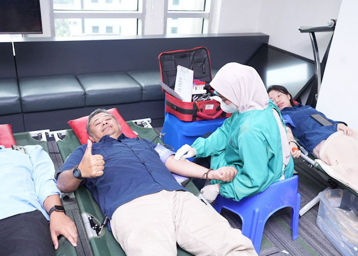 Semarak HUT ke-45, PTBA Salurkan Kepedulian Lewat Donor Darah