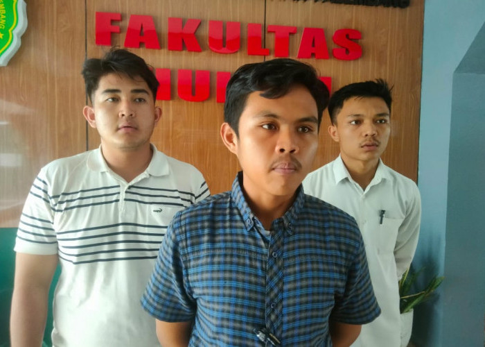Temui Mahasiswa Klaim Masa Jabatan Layak Diperpanjang, Rektor UM Palembang Kabur Enggan Berkomentar 