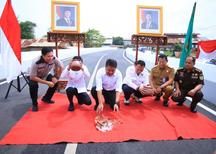 Gubernur Herman Deru Resmikan Flyover Gandus, Akhiri Banjir dan Kemacetan