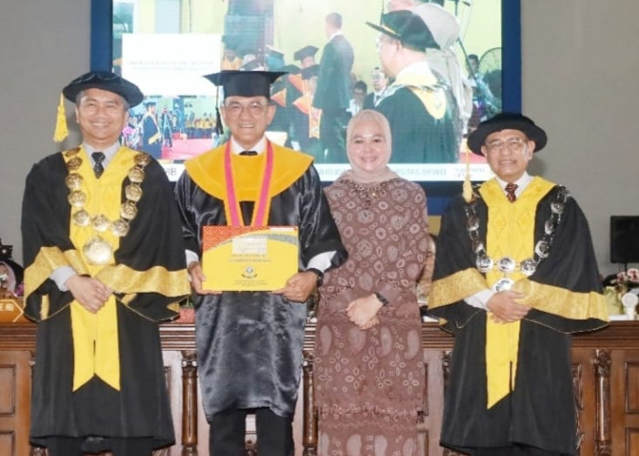 Unsri Kembali Lepas 899 Wisudawan Baru di Penyelengaraan Wisuda ke-180, Termasuk Sekda Pemprov Sumsel