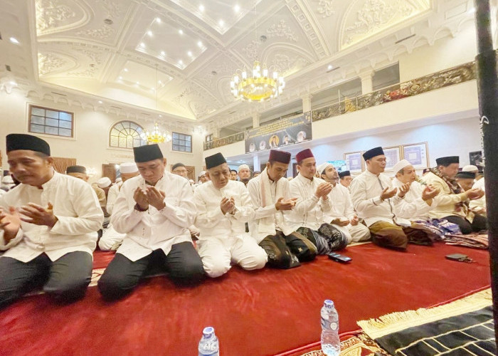 Doa untuk Kesembuhan Kms H Halim Ali Menggema di Graha Al Halim Palembang, Dipimpin Ustadz Abdul Somad