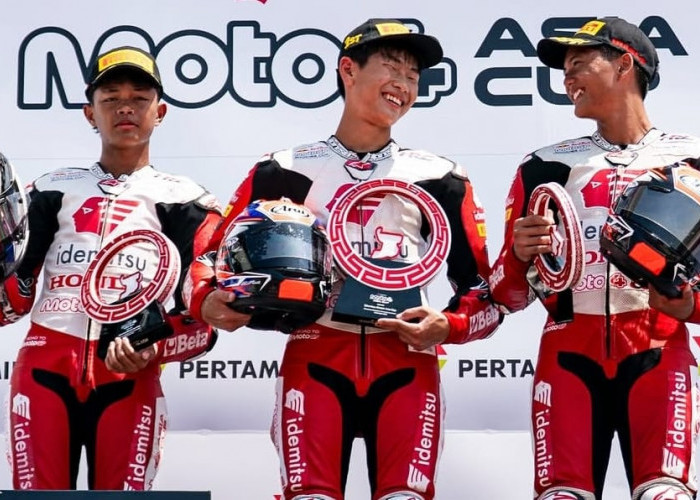 Moto4 Asia Cup Mandalika 2026 Memanas! Bintang dan Resky Rebut Podium, Pebalap Indonesia Unjuk Gigi
