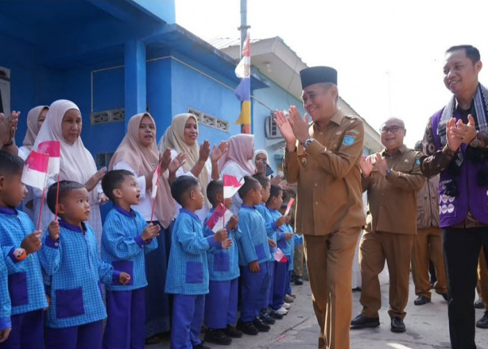 Hadiri Pembinaan Posyandu di Meranjat Ilir, Wabup Ogan Ilir Sebut Langkah Menuju Desa Sehat dan Ber-PHBS