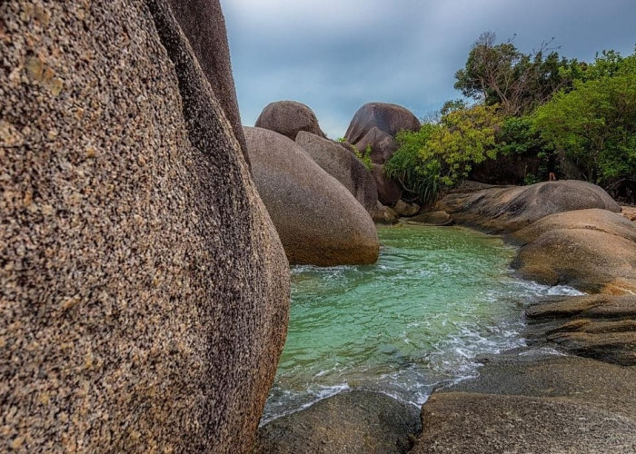 WAW EKSOTIS Banget, Pantai Tanjung Kelayang Belitung: Yuk Liburan Ini Rute Menuju Surganya Pantai di Babel 