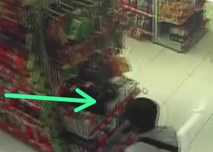 Kantongi Celana Dalam Perempuan di Minimarket, Pria di Palembang Terciduk Kamera CCTV 