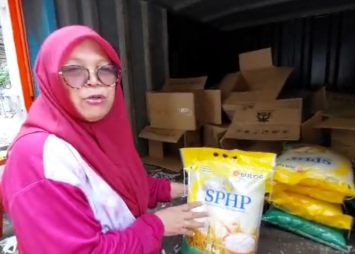 Pasar Murah Pemkab Ogan Ilir, 2 Ton Beras dan 400 Liter Minyak Goreng Ludes Diserbu Warga