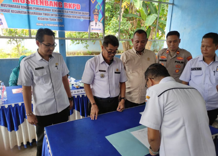 Perbaikan Jalan Desa SP 1 dan SP 2  Usulan Masyarakat di Musrenbang Kecamatan Pedamaran Timur Kabupaten OKI