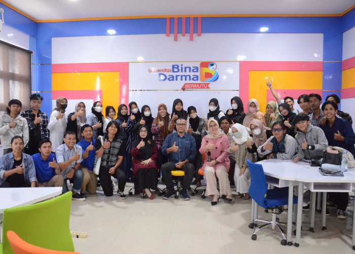 Praktisi Mengajar Universitas Bina Darma Palembang Datangkan Humas PTBA 