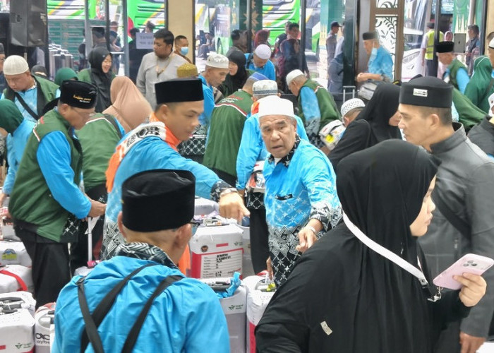 437 Jemaah Kloter 9 Debarkasi Palembang Tiba di Tanah Air, 1 Jemaah Wafat, 1 Masih Dirawat di Arab Saudi